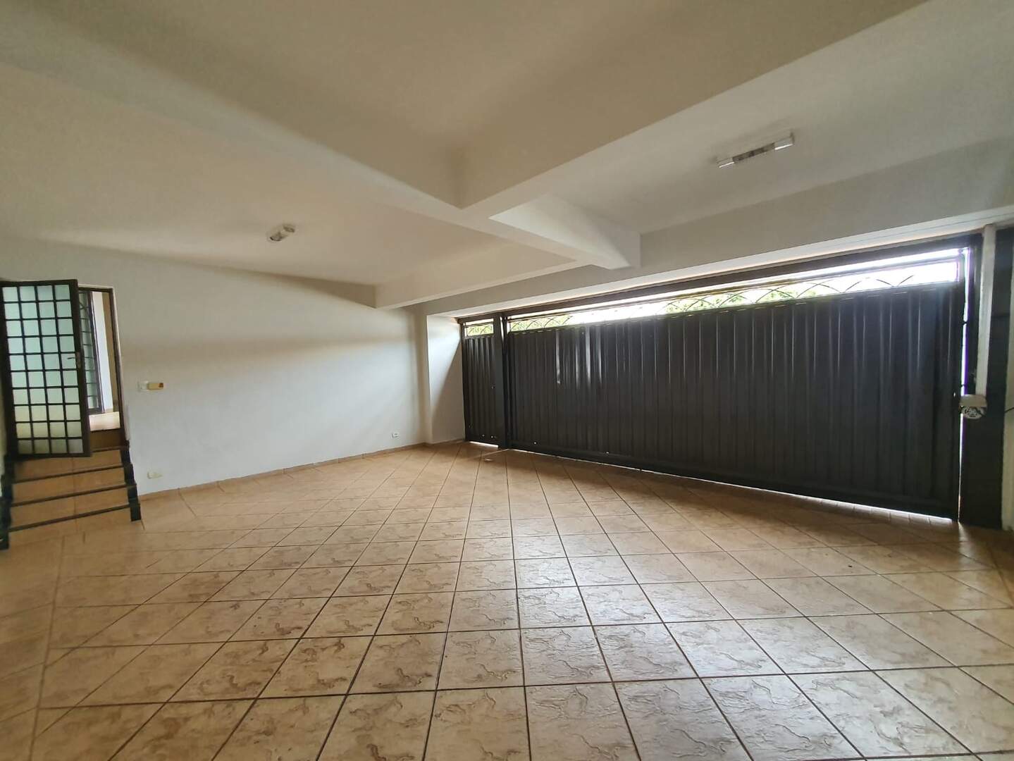 Casa para aluguel no RESIDENCIAL MARIA SILVEIRA: WhatsApp Image 2024-11-28 at 16.55.50 (1).jpg