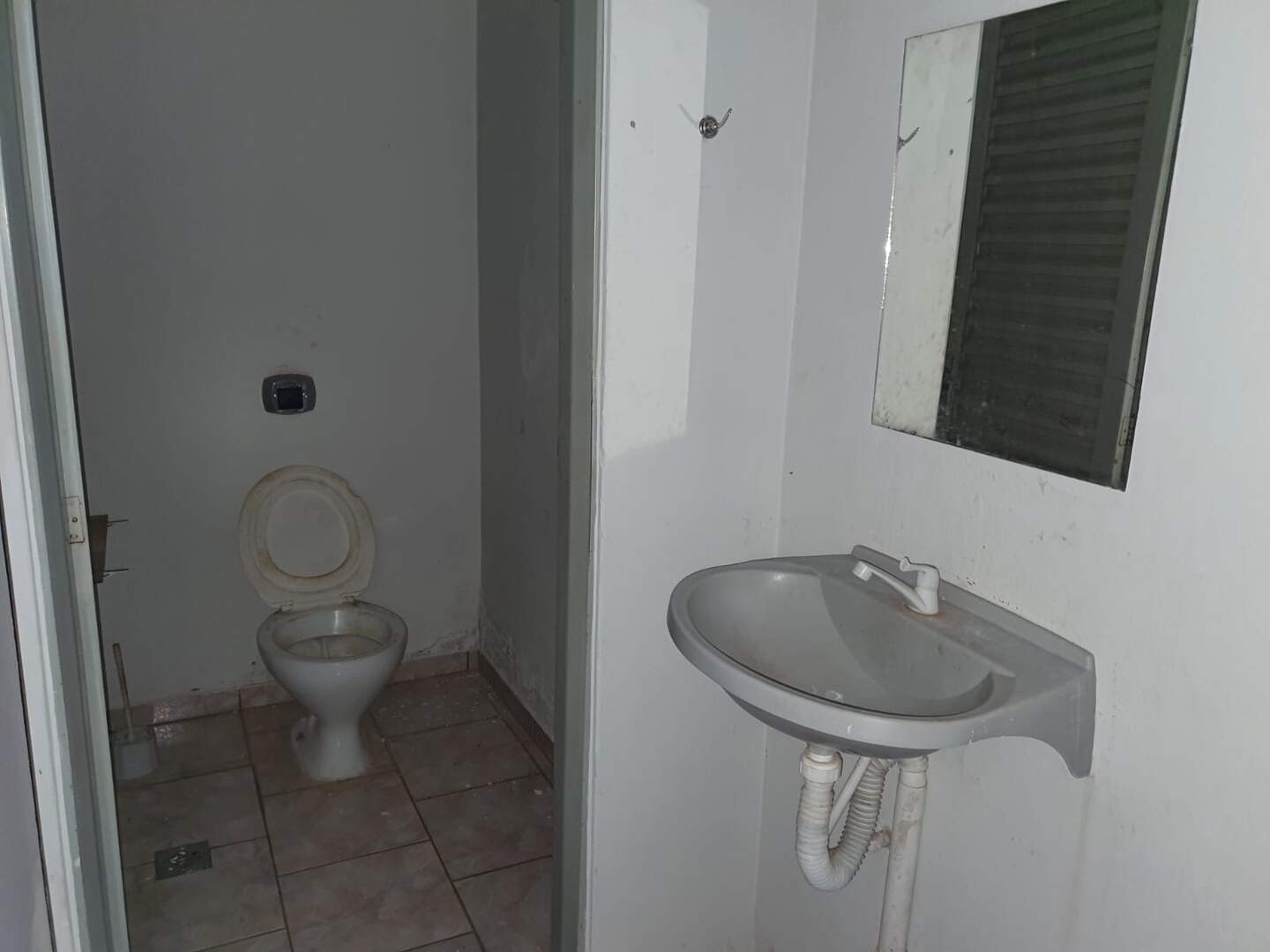 Salão para aluguel no Centro: WhatsApp Image 2025-03-14 at 14.05.05(3).jpg