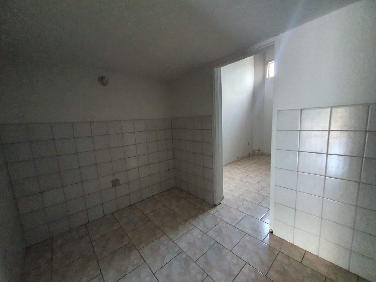 Salão para aluguel no Centro: WhatsApp Image 2025-03-14 at 14.32.54(2).jpg