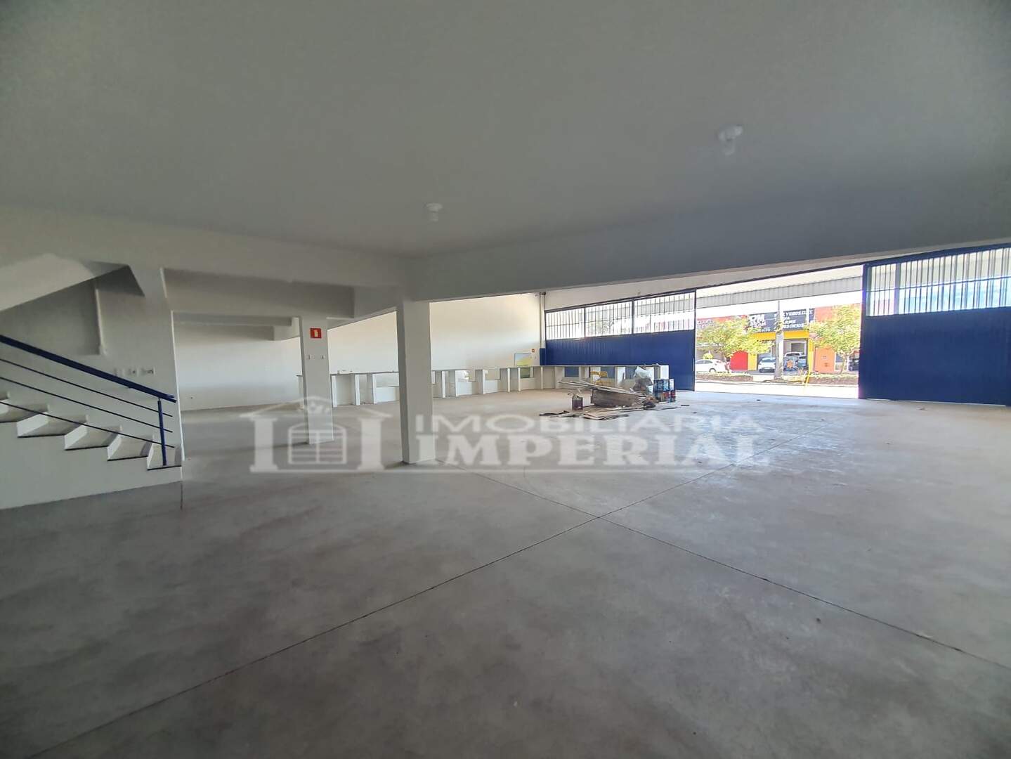 Salão para aluguel no JARDIM SAMAMBAIA: WhatsApp Image 2025-05-22 at 12.08.21(3).jpg