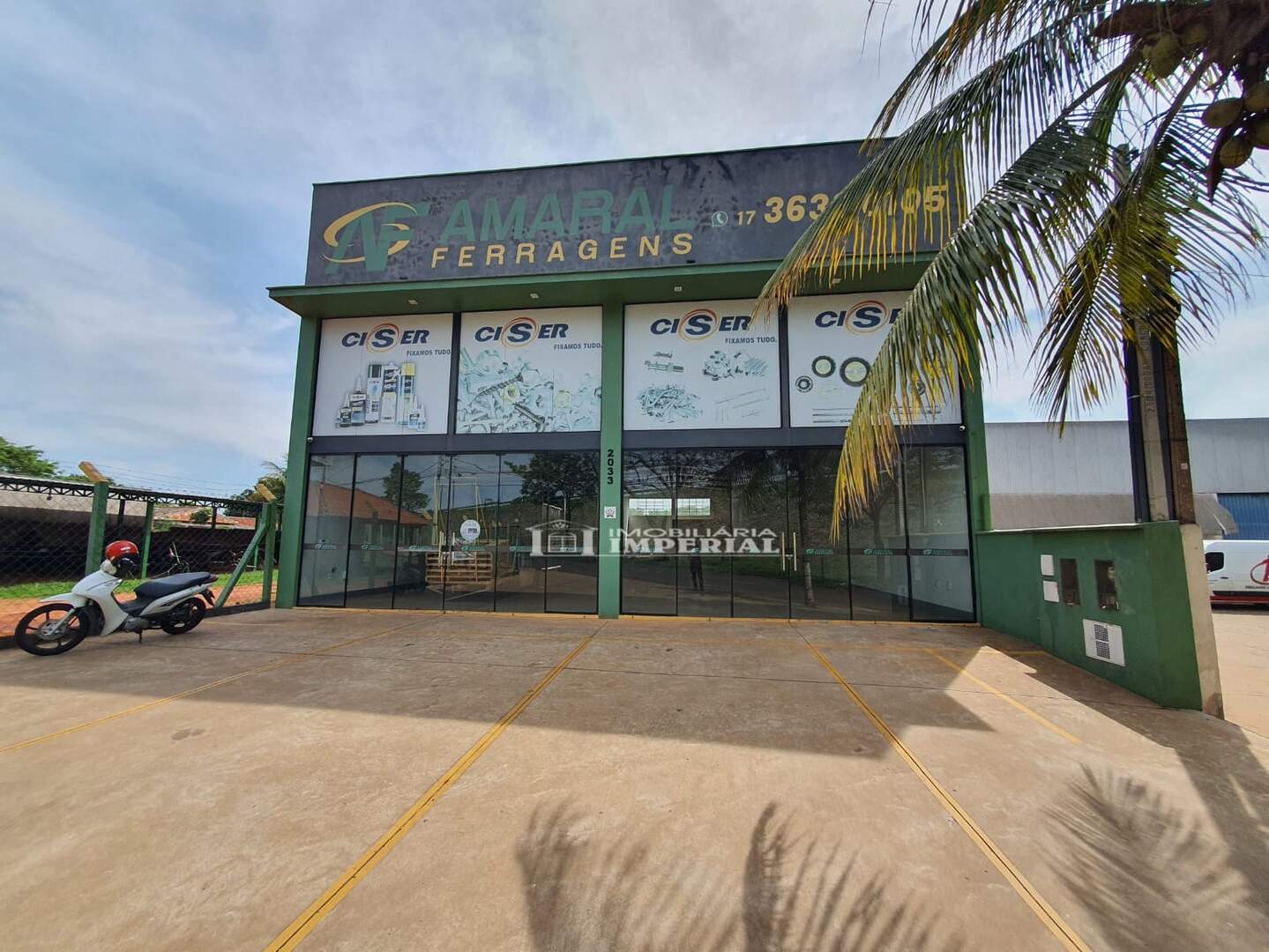 Salão para aluguel no Jardim Santo Expedito: WhatsApp Image 2025-11-05 at 09.04.47.jpg