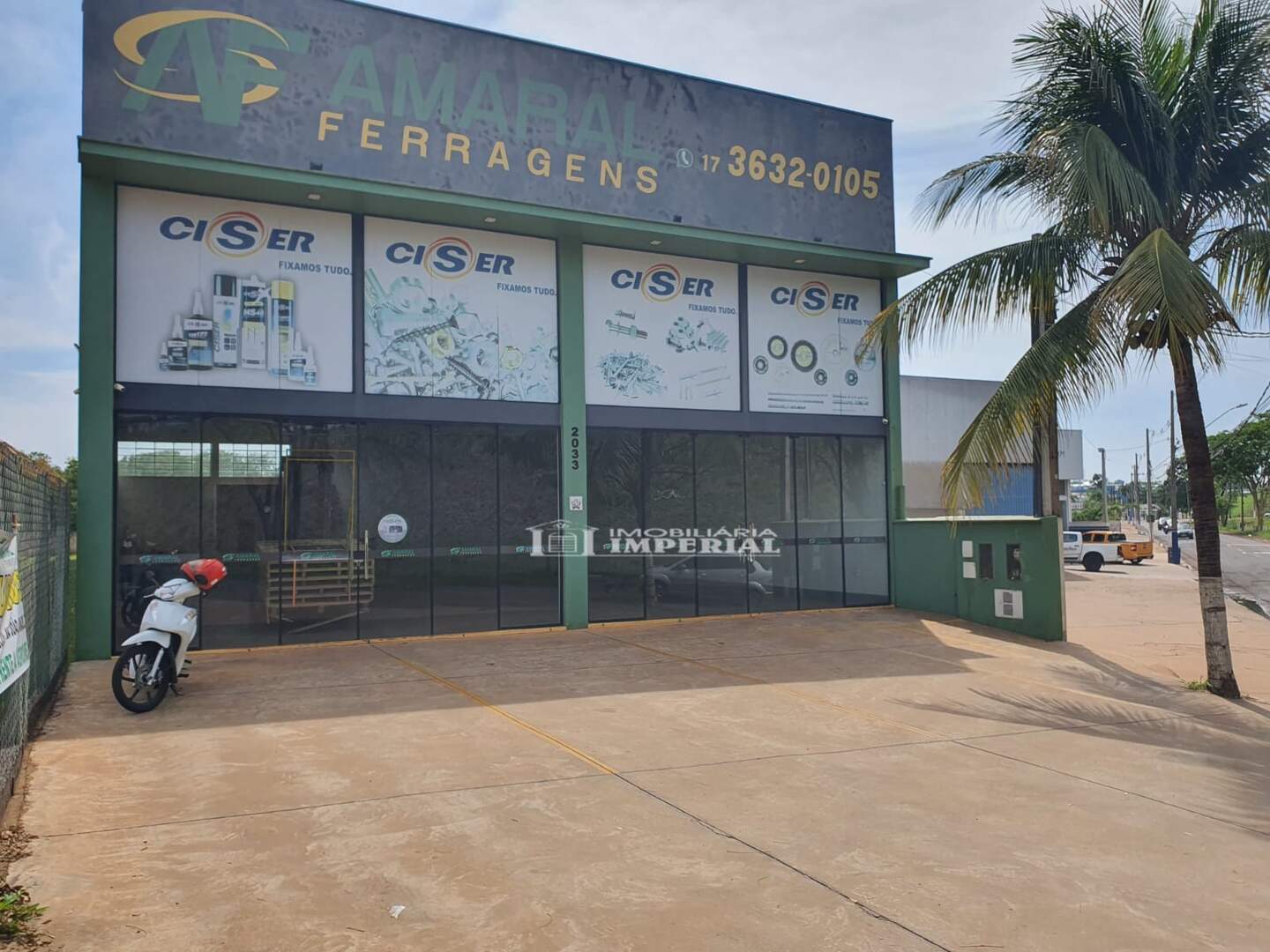 Salão para aluguel no Jardim Santo Expedito: WhatsApp Image 2025-11-05 at 09.04.47(1).jpg