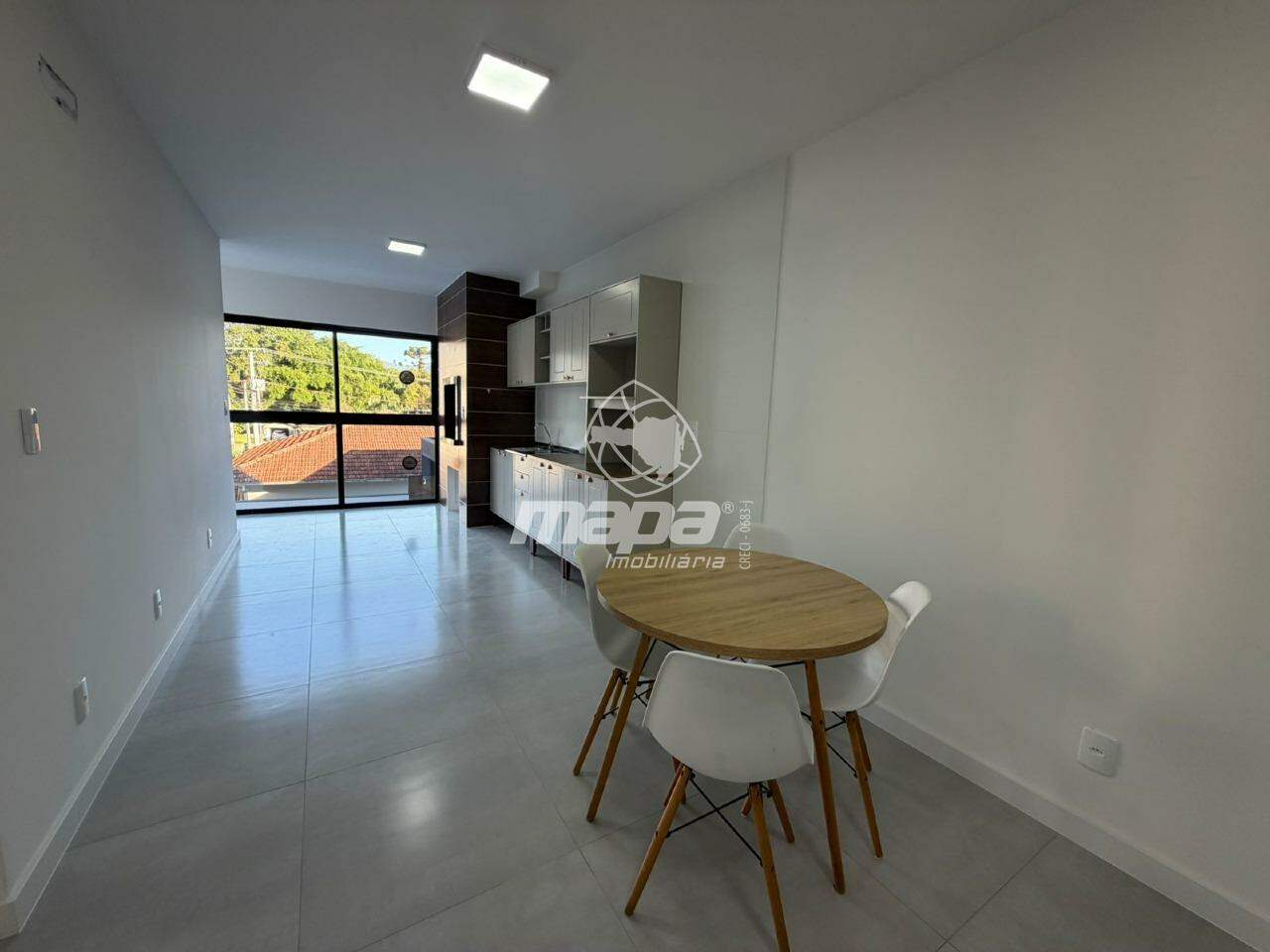Apartamento semi-mobiliado no bairro Rio Morto! — foto 5