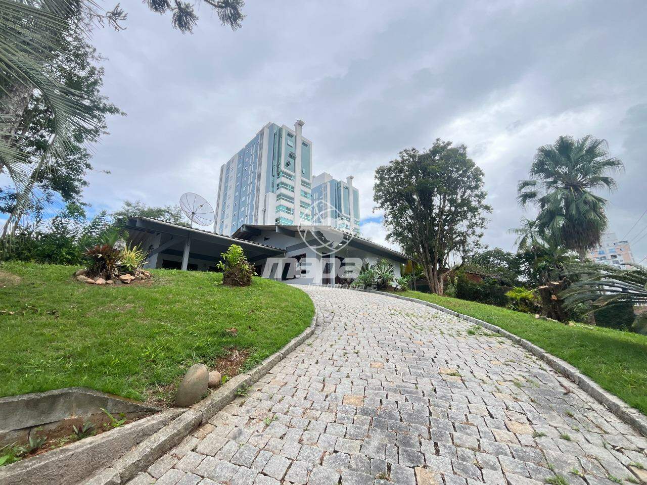 Casa Comercial para Alugar no Bairro Velha em Blumenau — foto 2
