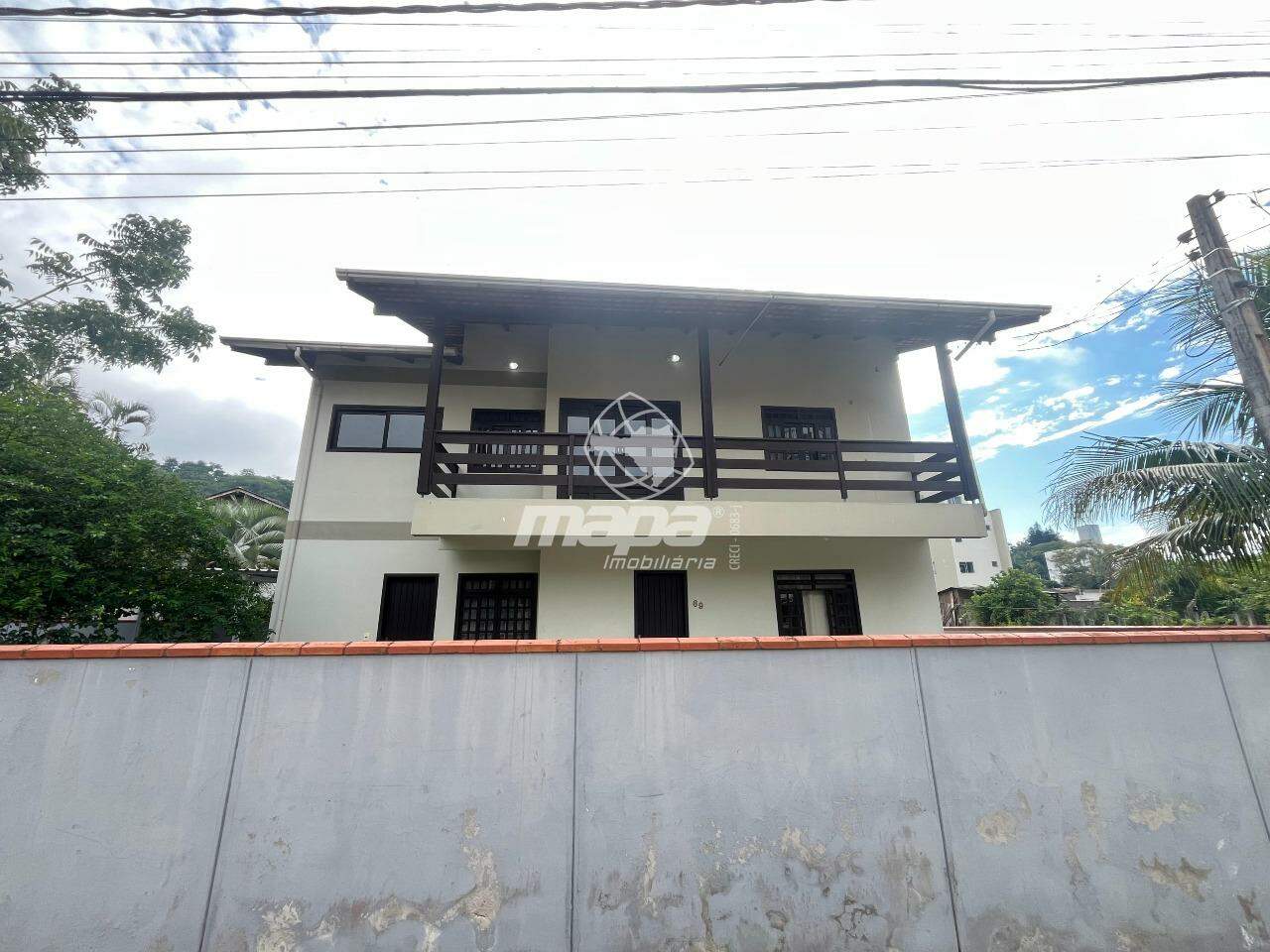 Casa no Bairro Água Verde em Blumenau - foto 1