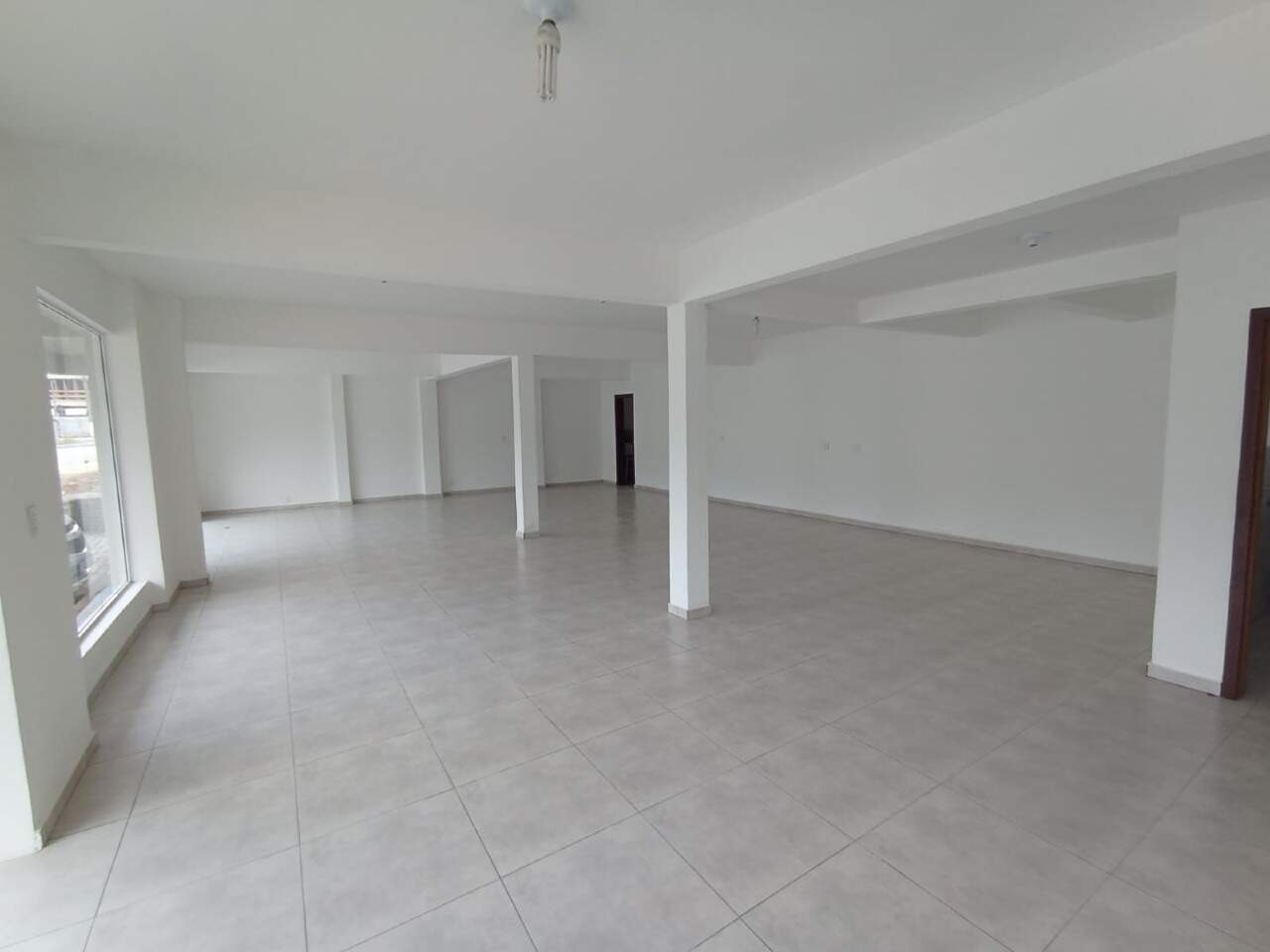 Sala comercial para locação — foto 3