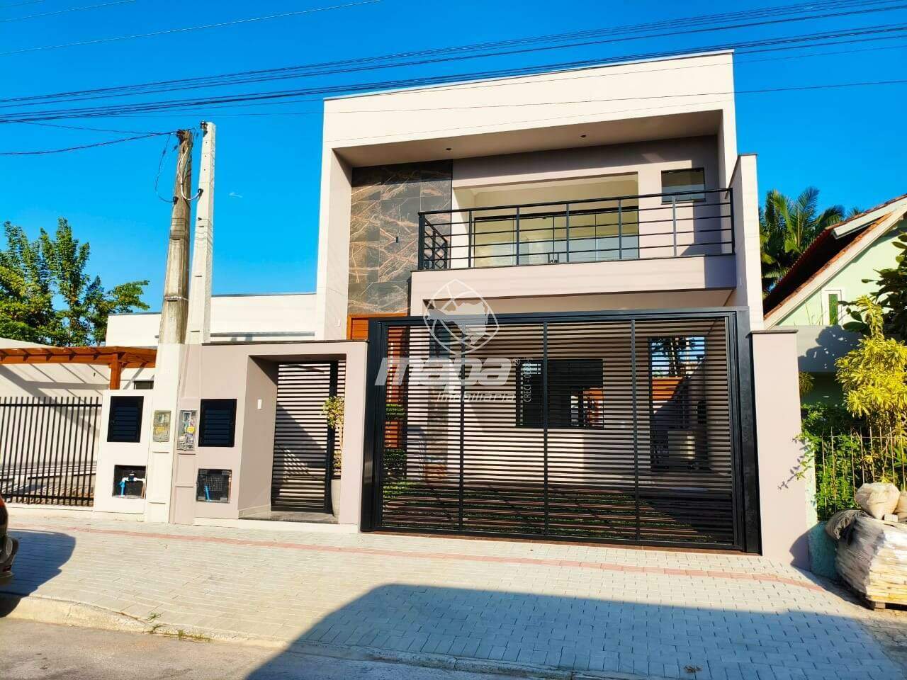 Belíssima casa à venda - foto 1