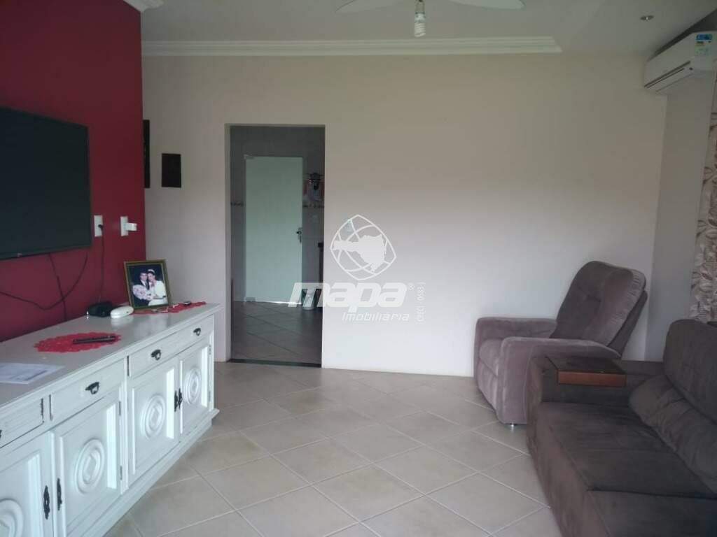 Ótima Casa, perto de escola, mercado. — foto 6