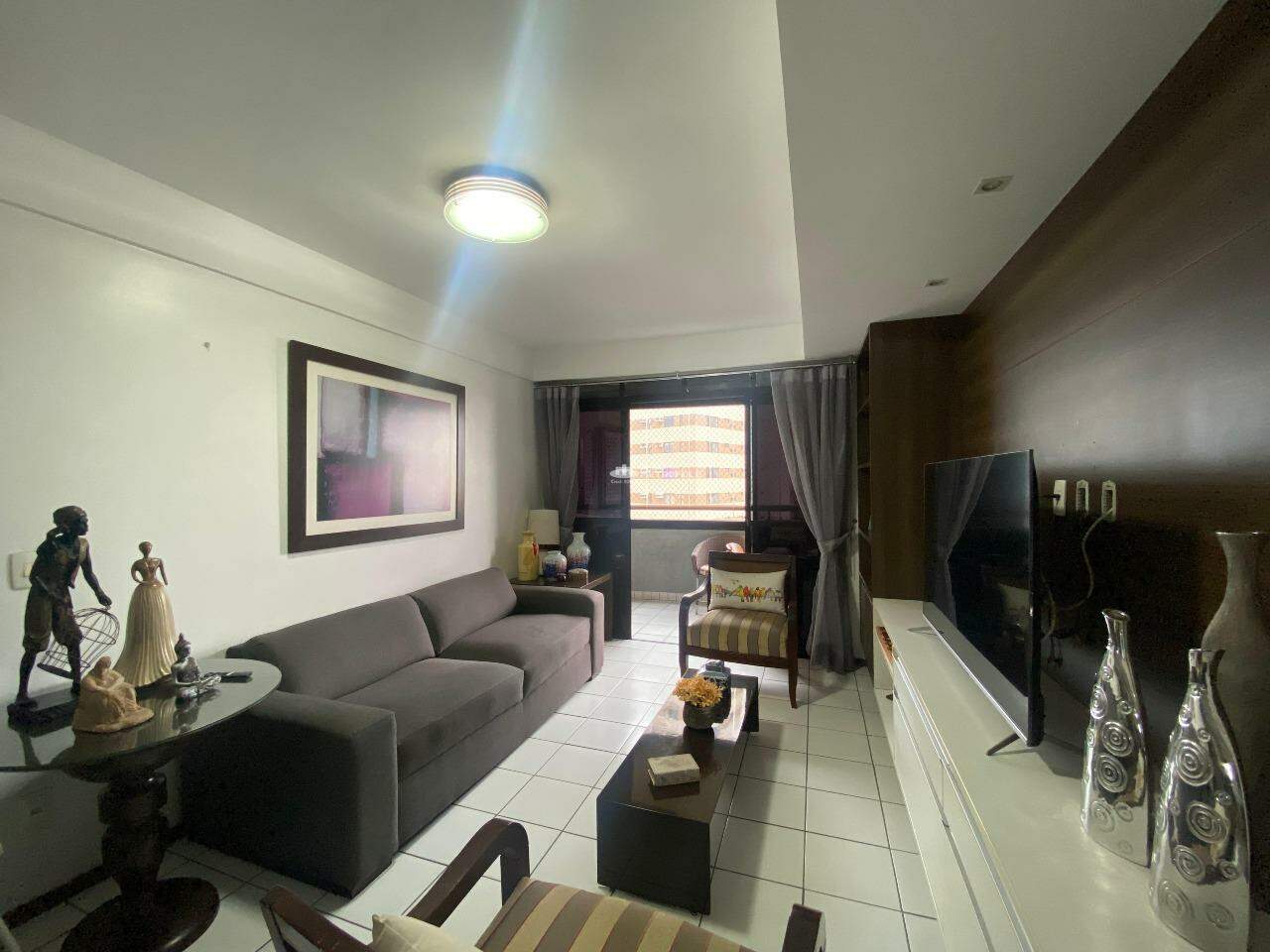 Apartamento à venda no Jóquei: 