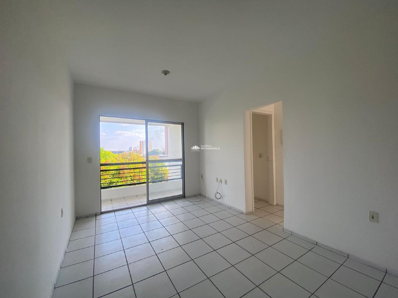 Apartamento à venda no Jóquei: 