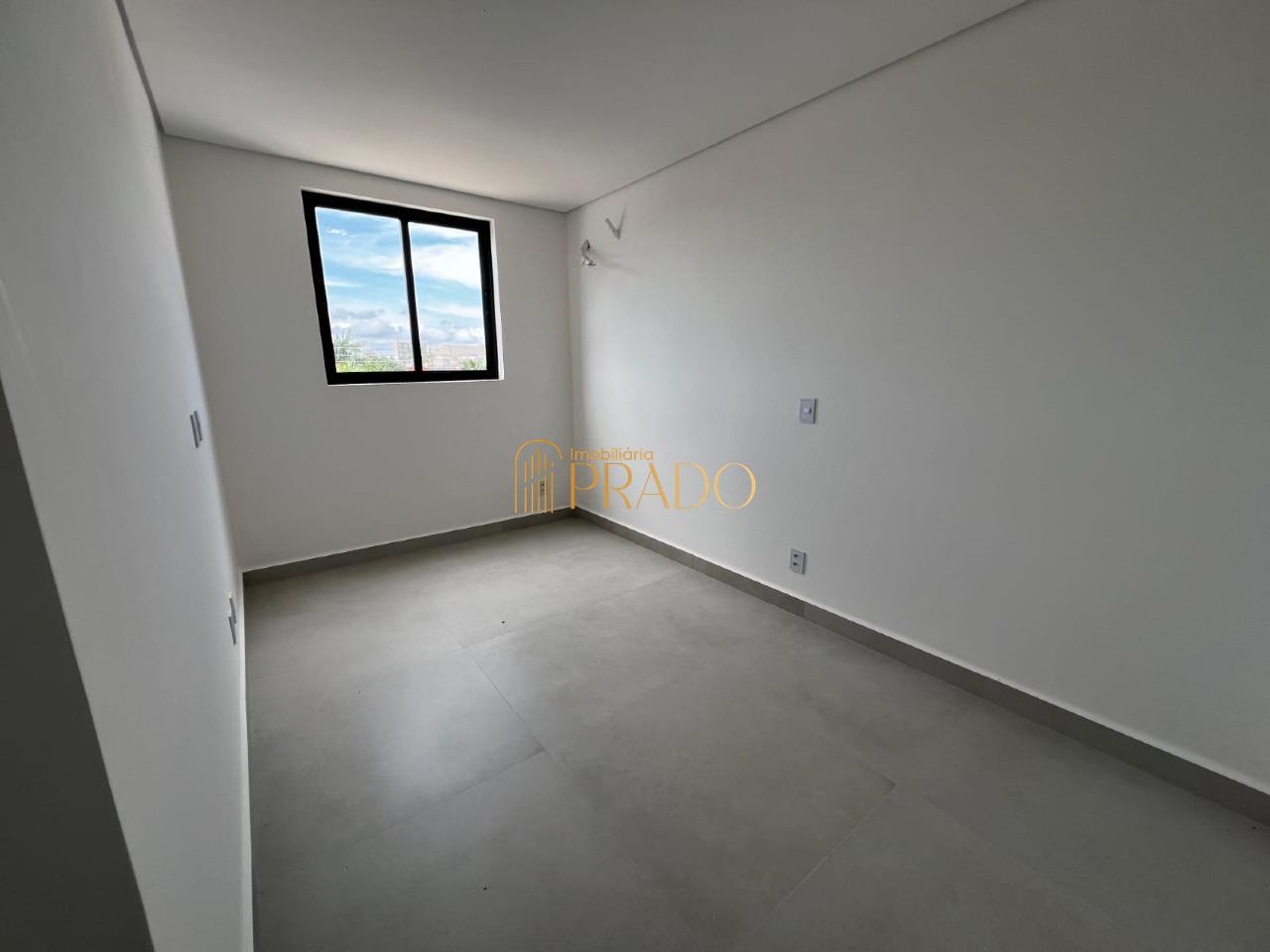 Apartamento à venda no Flodoaldo Pontes Pinto: 