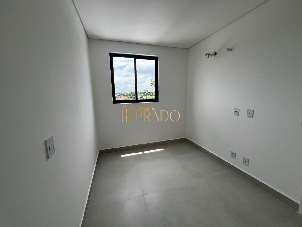 Apartamento à venda no Flodoaldo Pontes Pinto: 