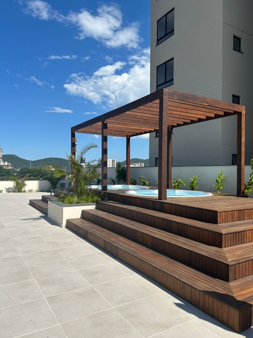 Apartamento à venda no Armação: 