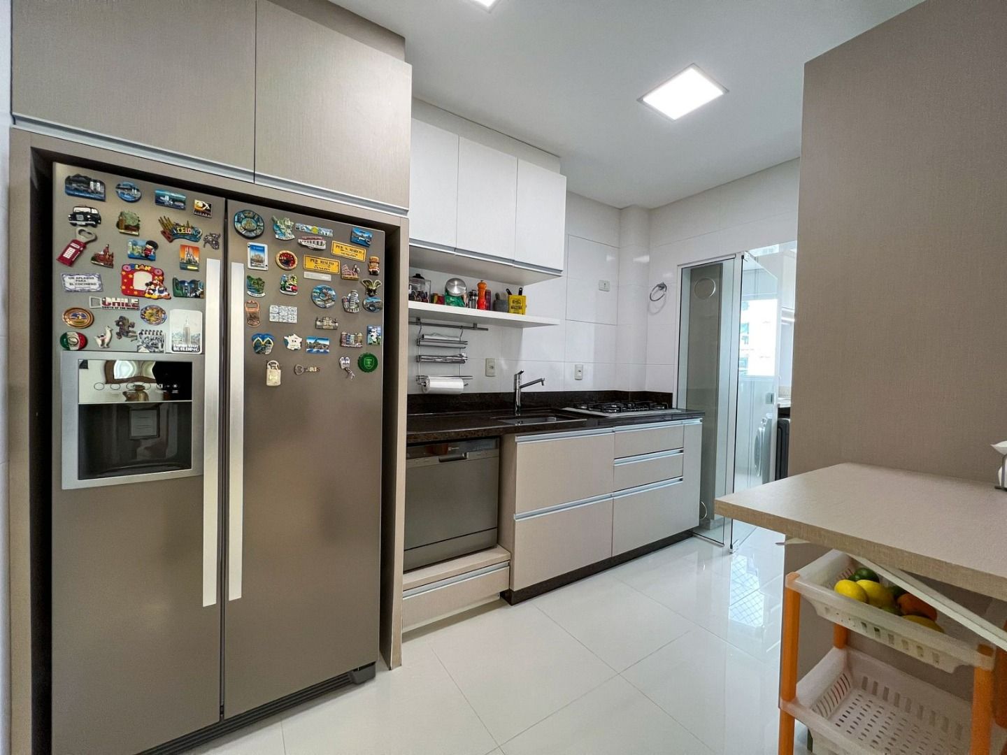 Apartamento à venda no Meia Praia: 