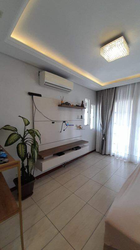 Apartamento à venda no Santa Terezinha: 