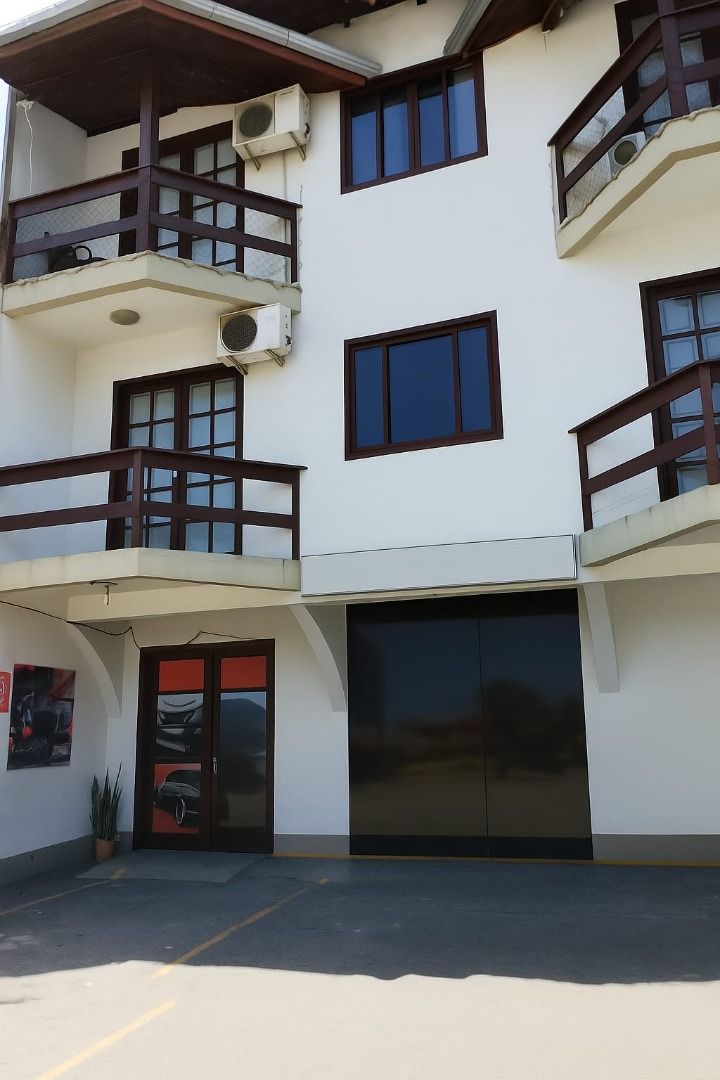Apartamento à venda no Santa Terezinha: 