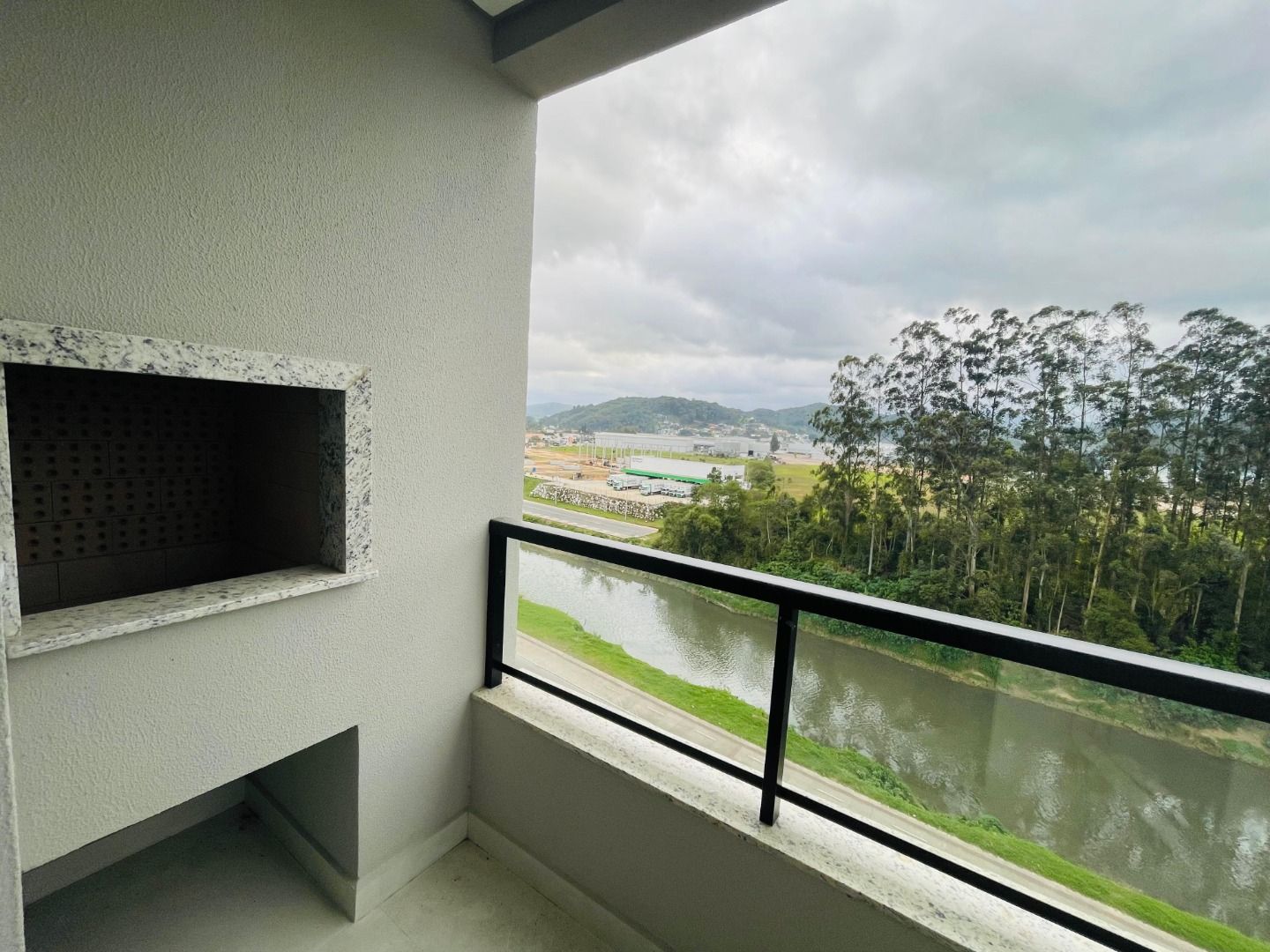 Apartamento à venda no Santa Terezinha: 
