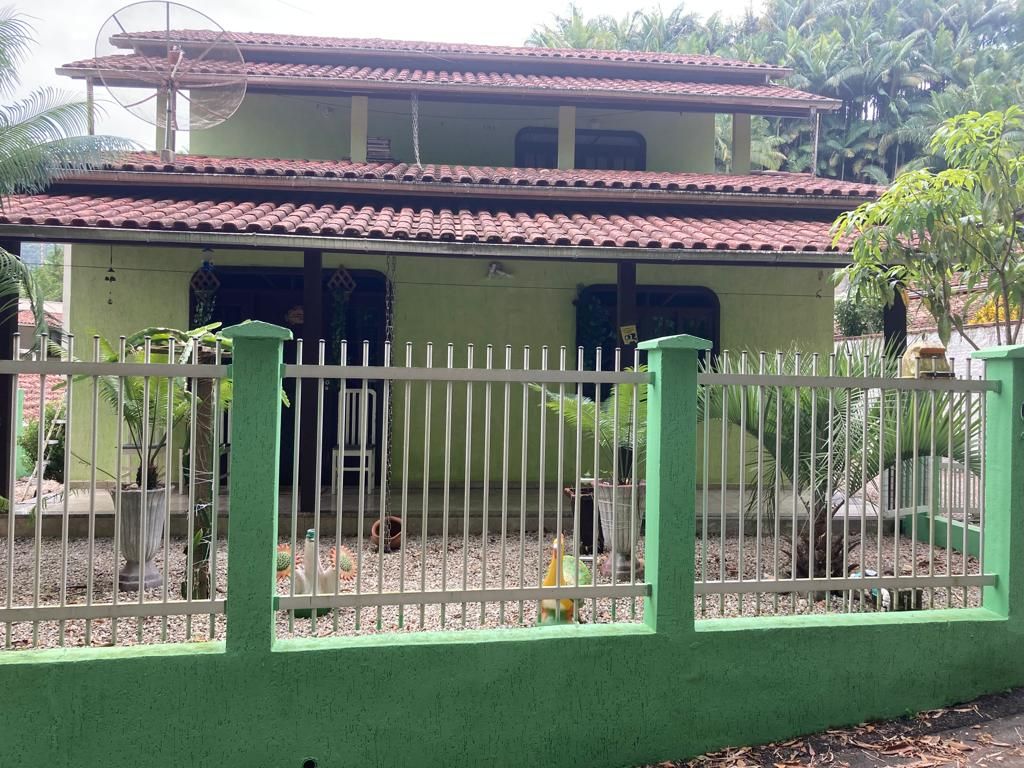 Casa à venda no Steffen: 