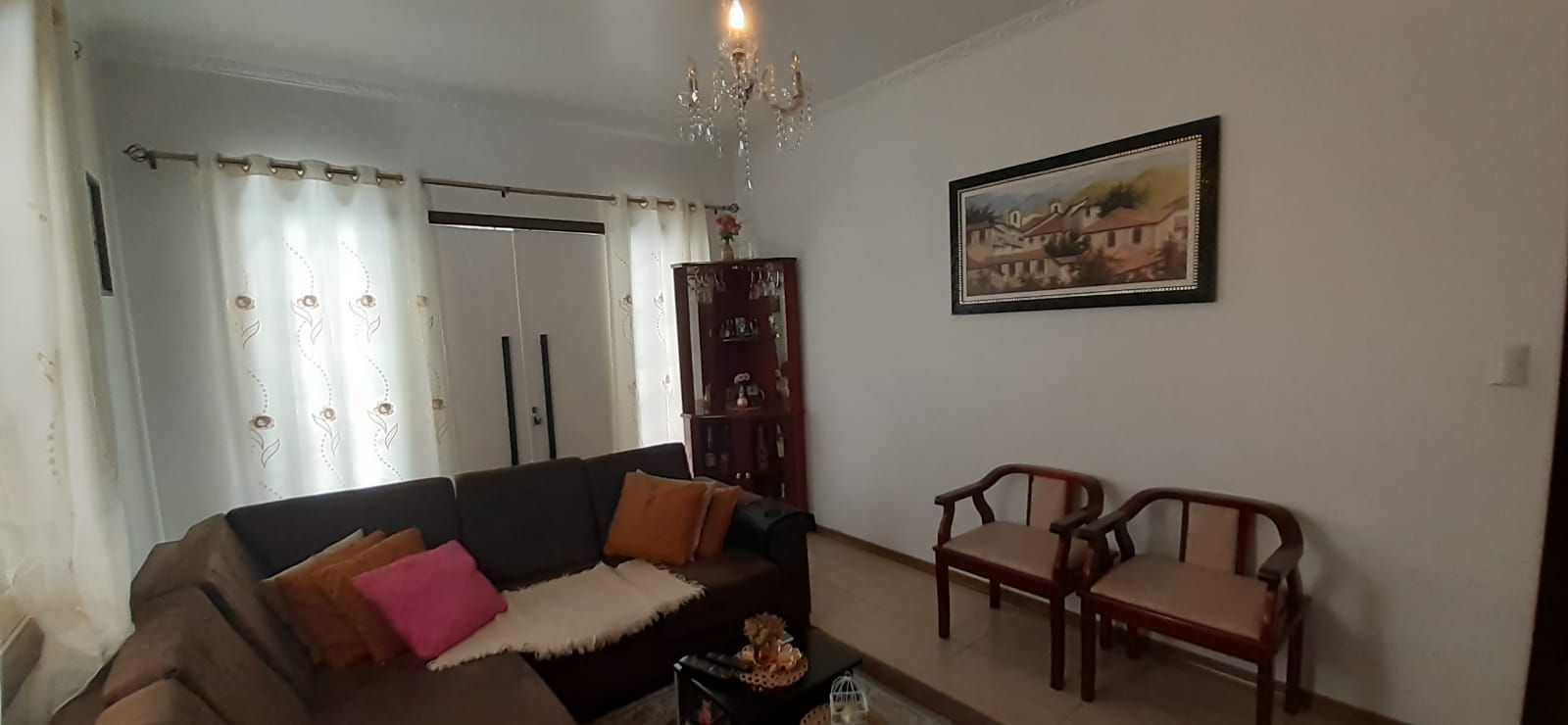 Casa à venda no Primeiro de Maio: 