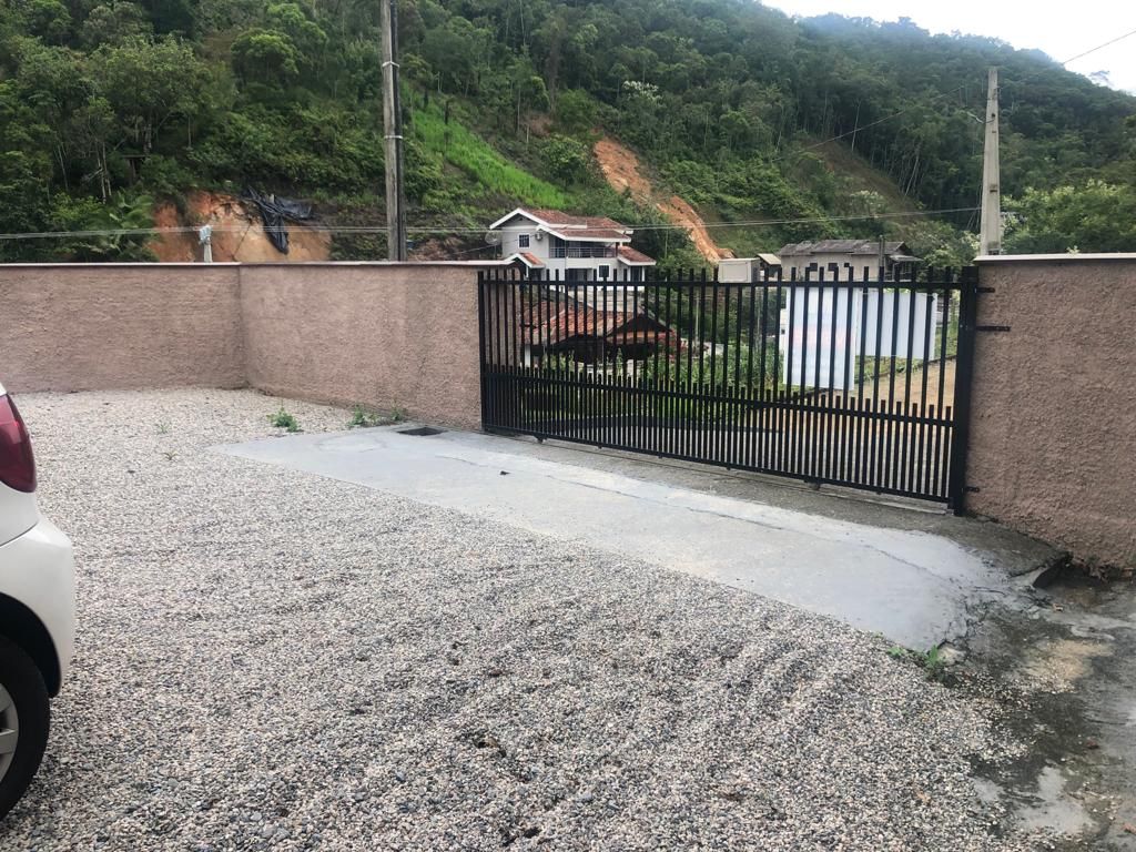 Casa à venda no Cedrinho: 