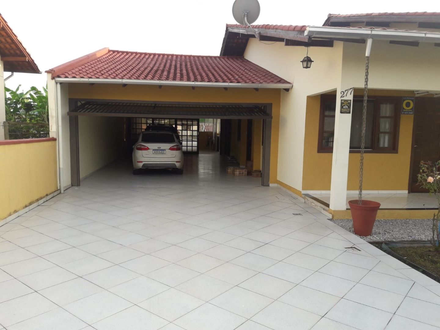 Casa à venda no Limoeiro: 