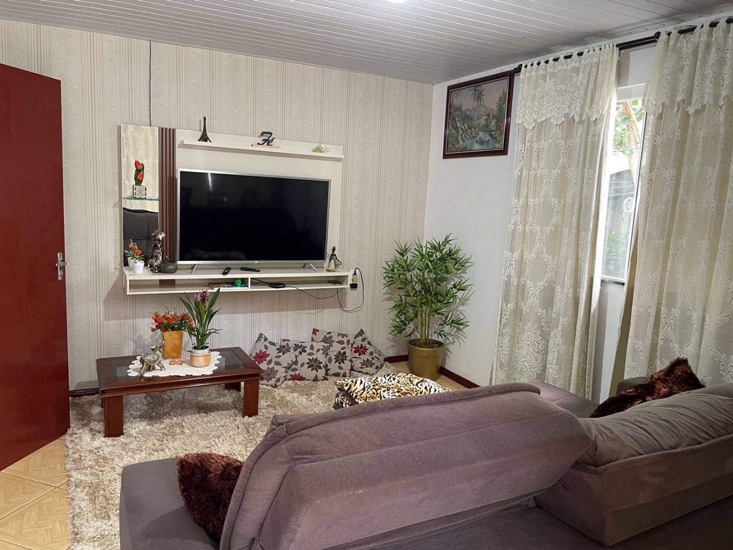 Casa à venda no Primeiro de Maio: 