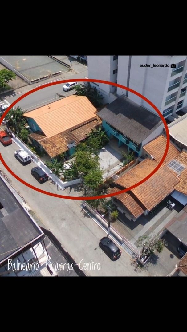 Casa à venda no Centro: 