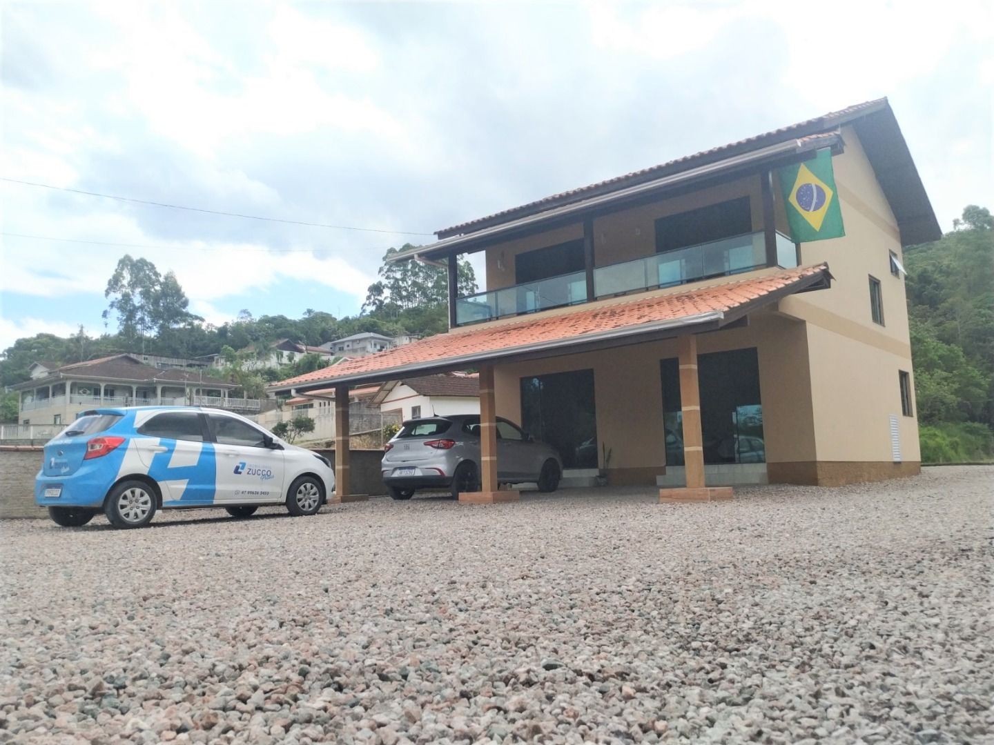 Casa à venda no Bateas: 