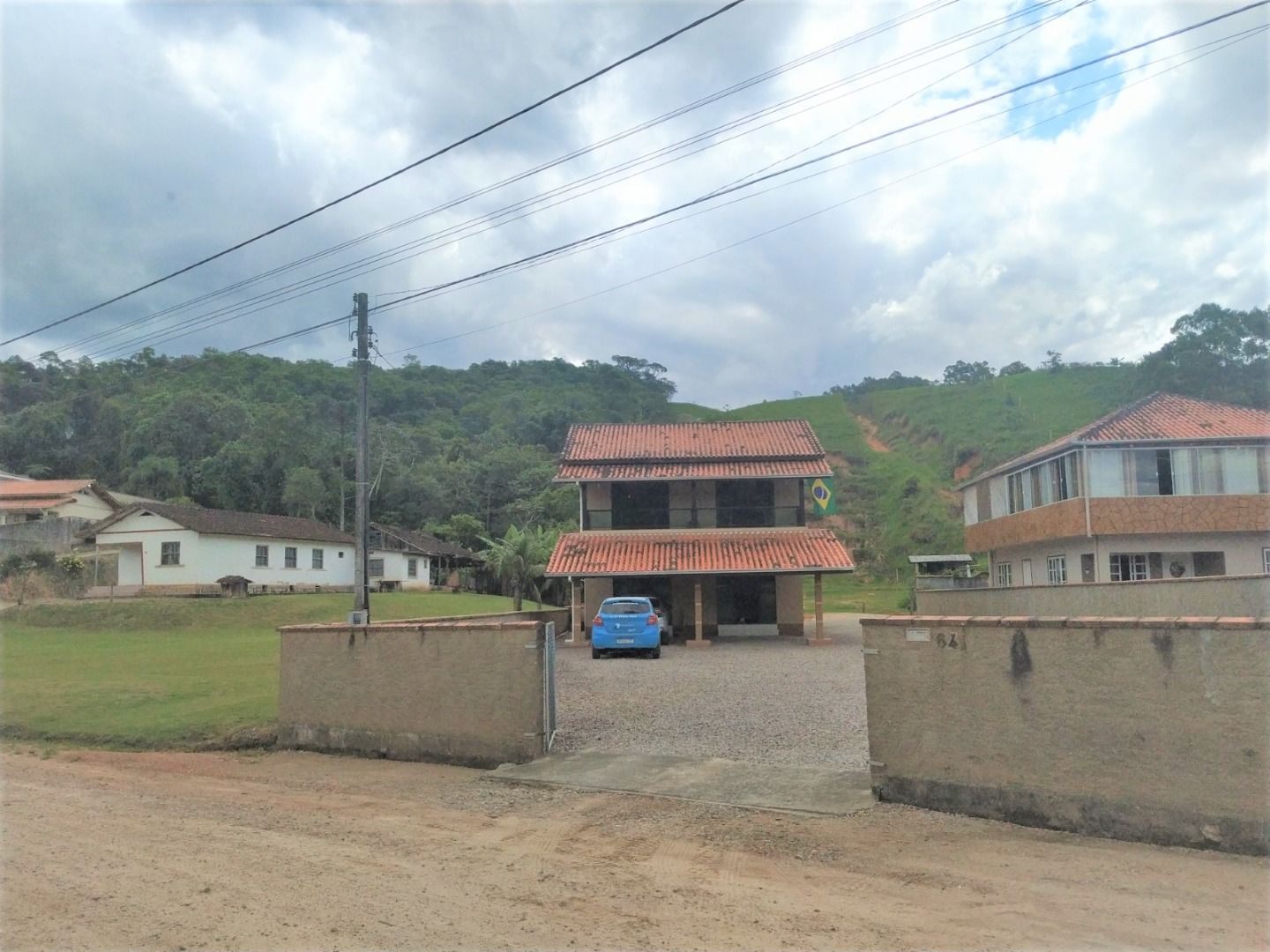 Casa à venda no Bateas: 