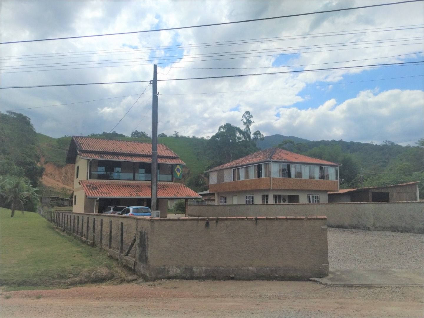 Casa à venda no Bateas: 