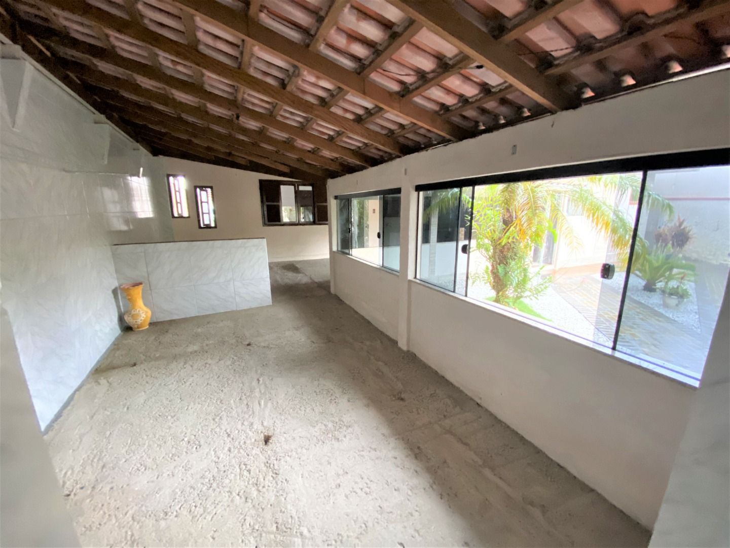 Casa à venda no Limoeiro: 