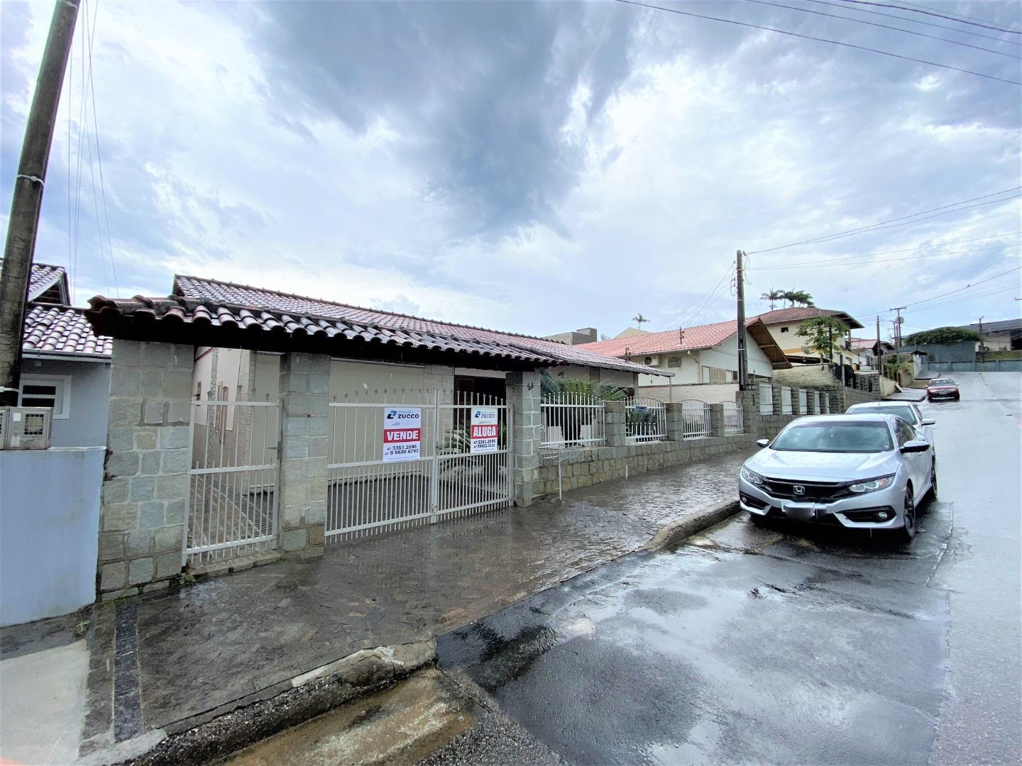 Casa à venda no Limoeiro: 