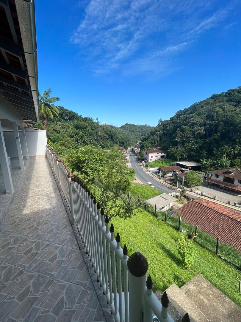 Casa à venda no Azambuja: 