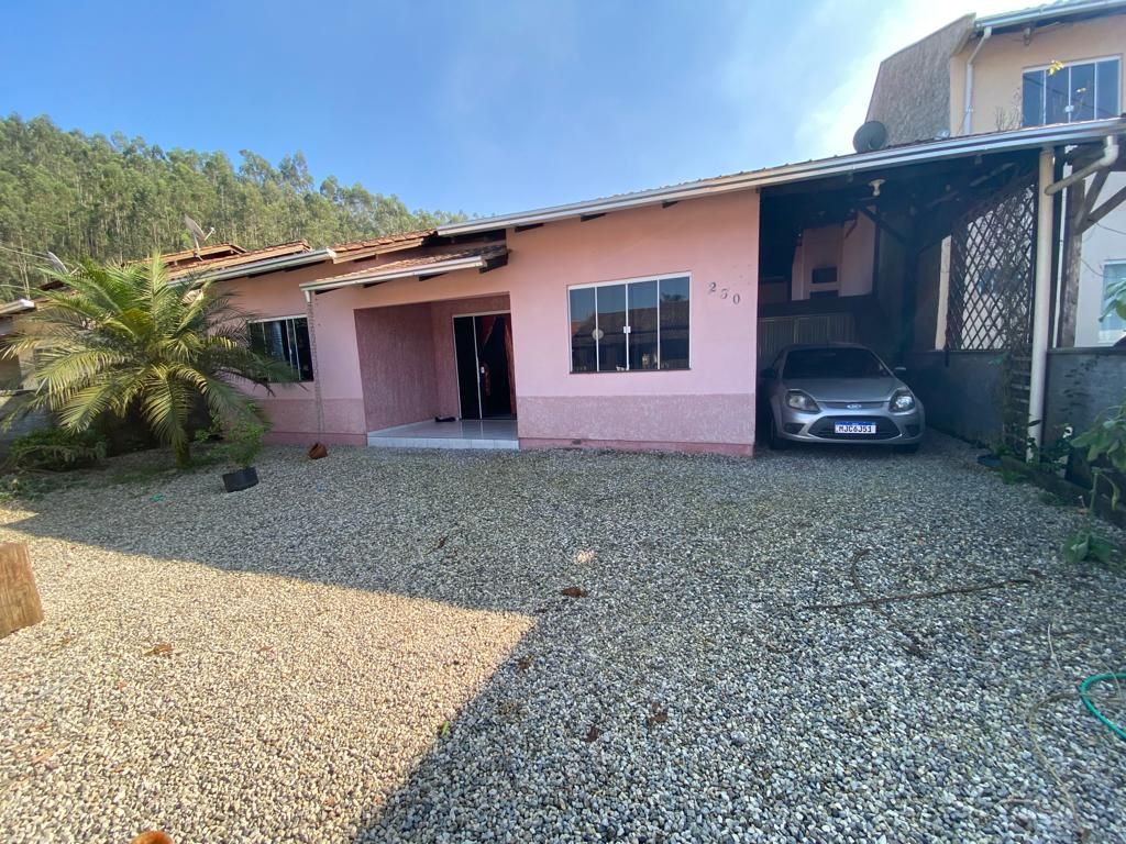 Casa à venda no Cedro Alto: 