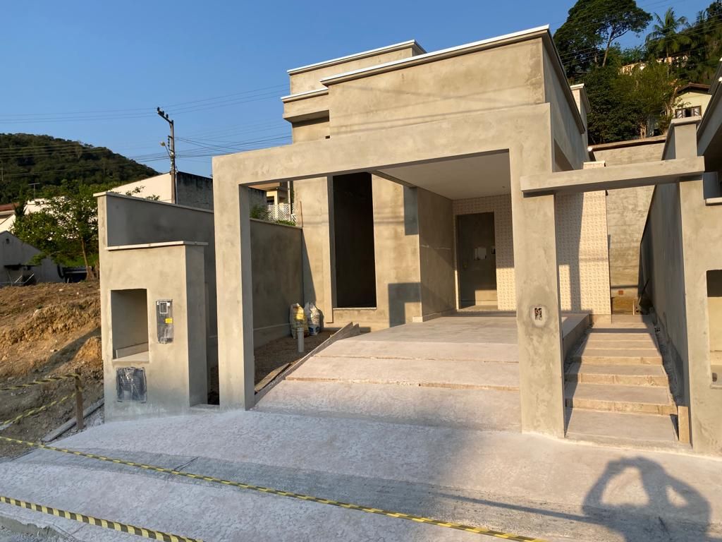 Casa à venda no Poço Fundo: 