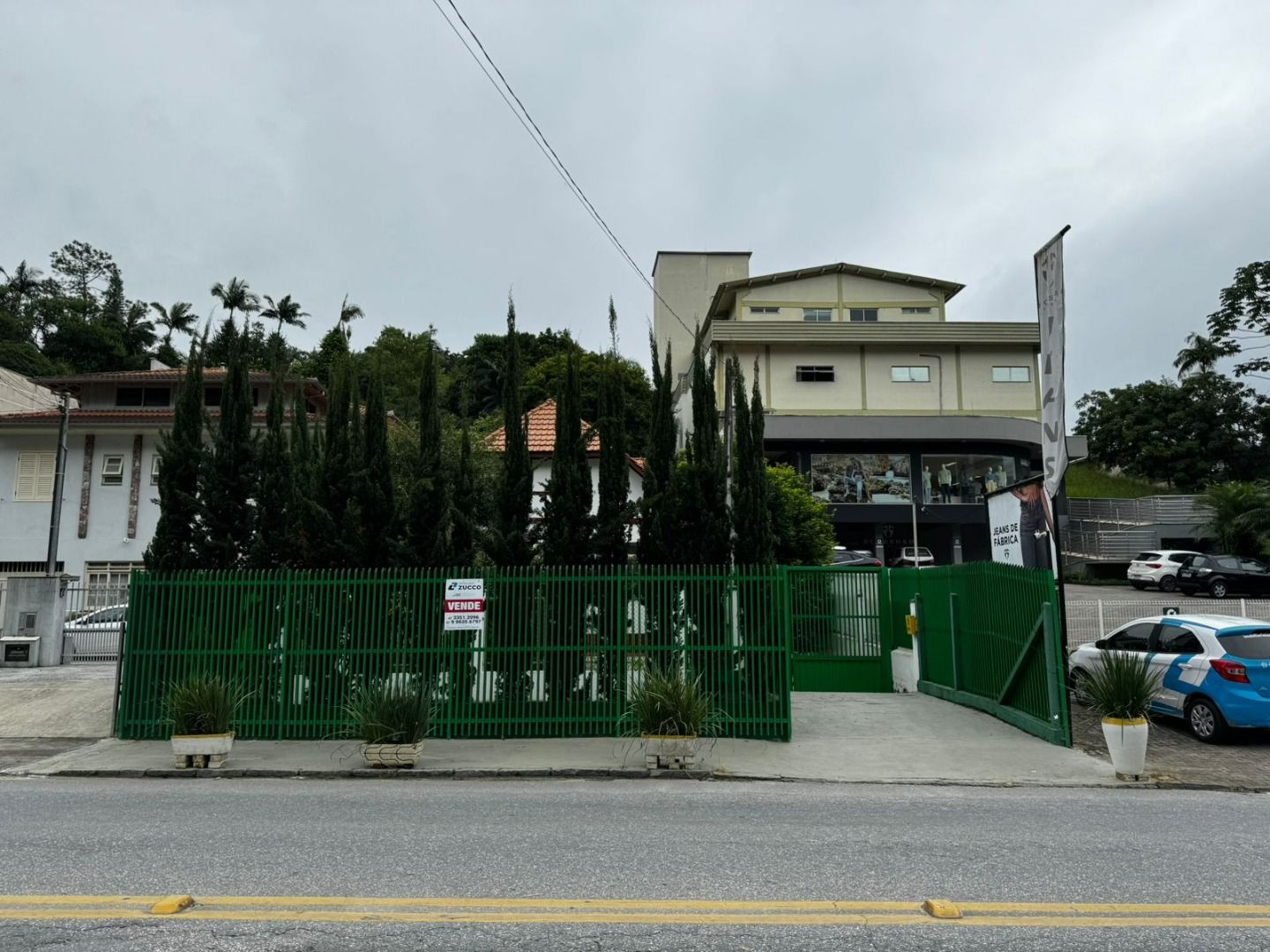 Casa à venda no Primeiro de Maio: 