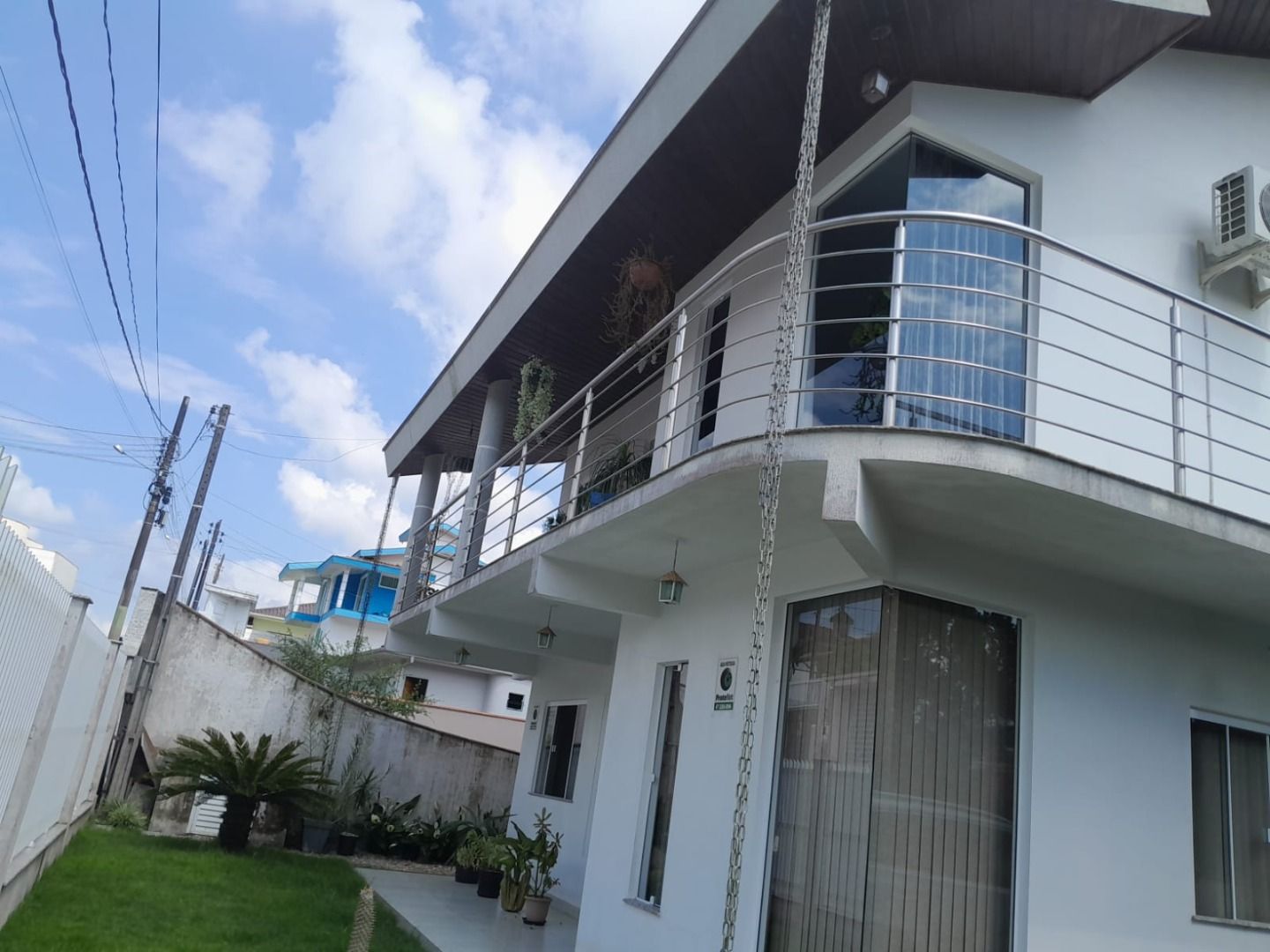 Casa à venda no Limoeiro: 