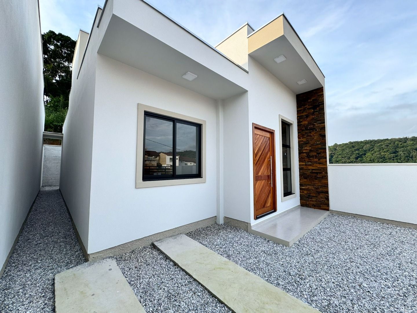 Casa à venda no Primeiro de Maio: 