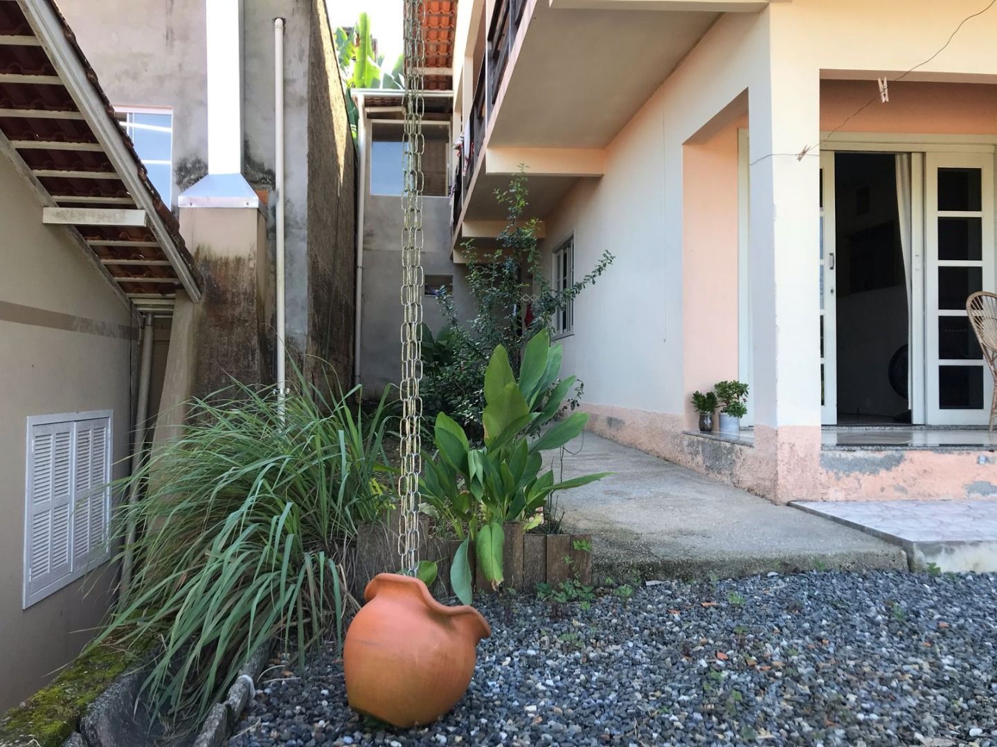 Casa à venda no Limoeiro: 