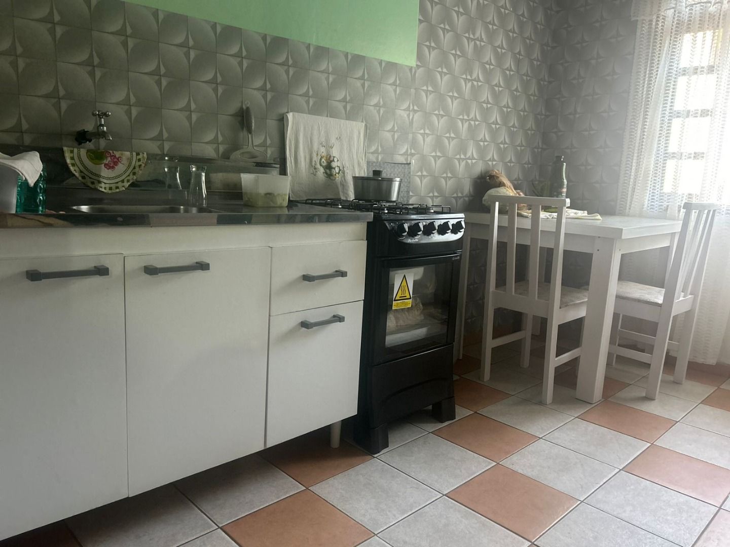 Casa à venda no Primeiro de Maio: 