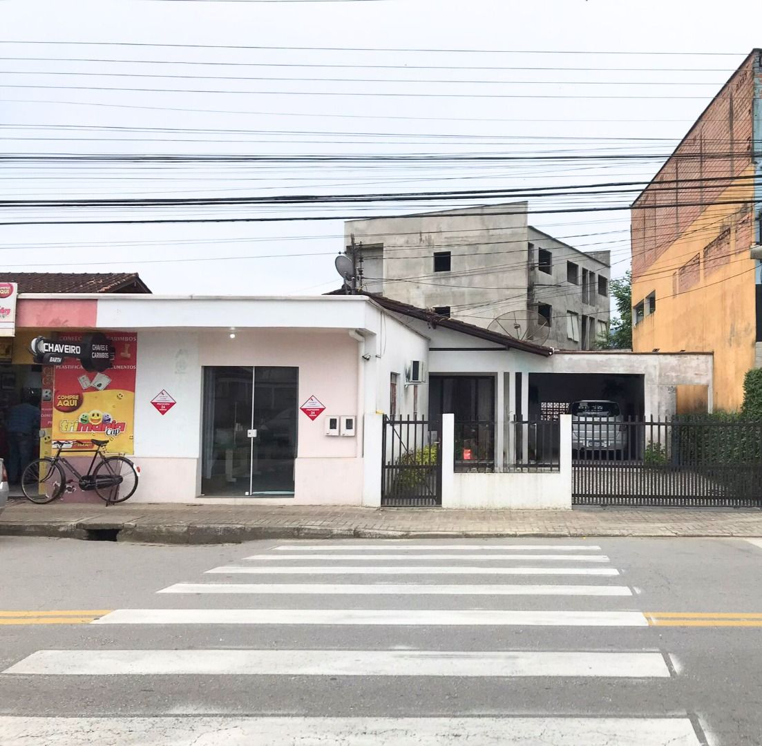 Casa à venda no Santa Terezinha: 