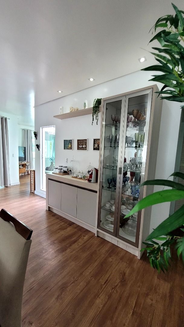 Casa à venda no Limoeiro: 