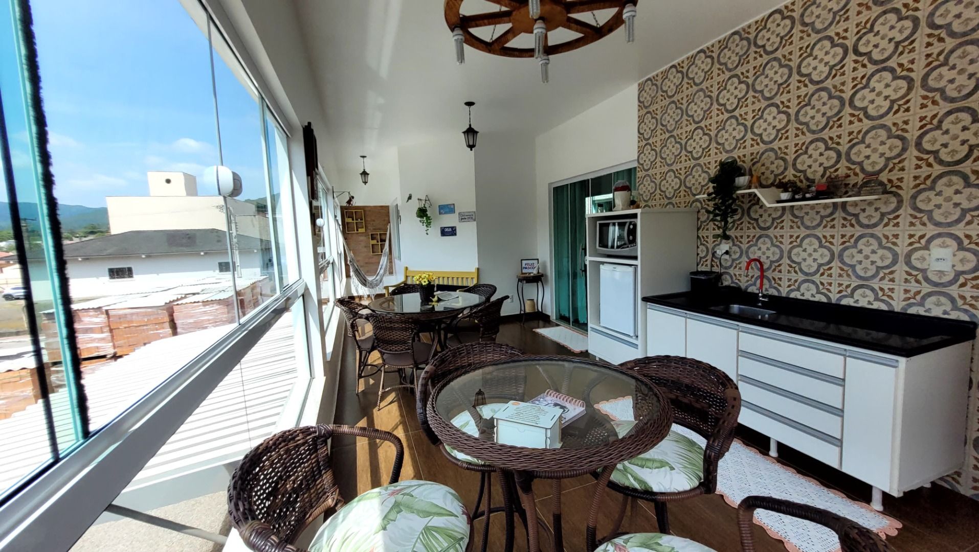 Casa à venda no Limoeiro: 