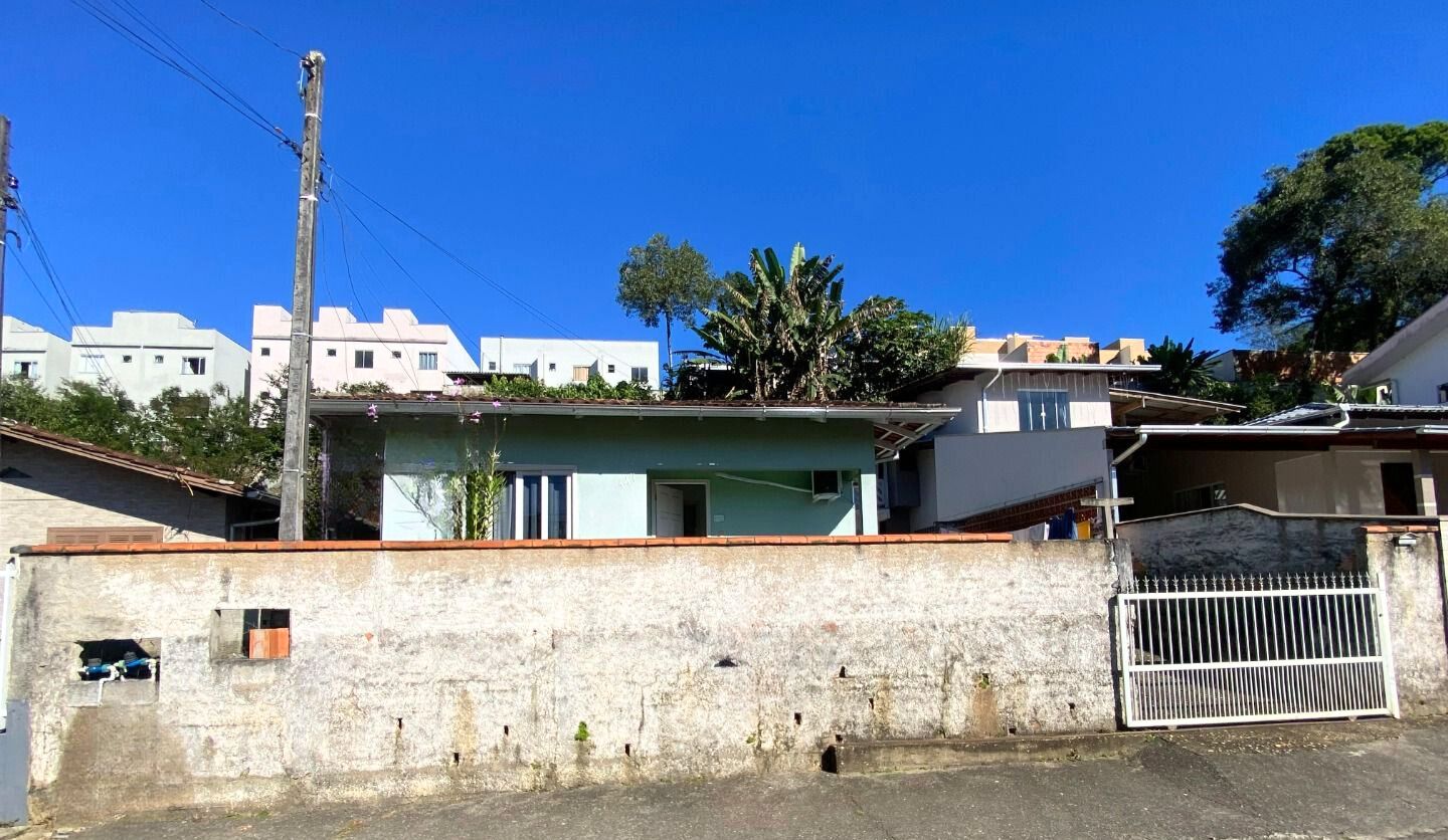 Casa à venda no Limeira Baixa: 