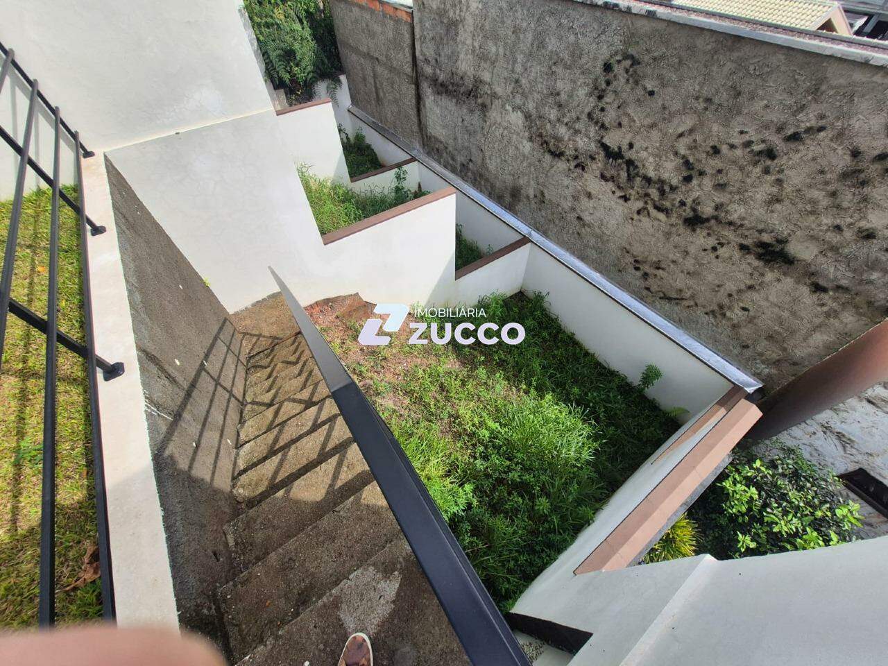 Casa à venda no Limoeiro: 