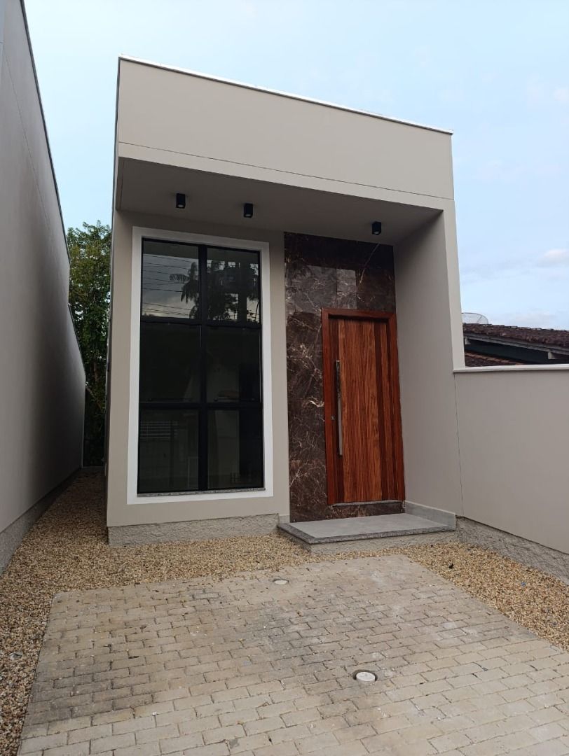 Casa à venda no Dom Joaquim: 