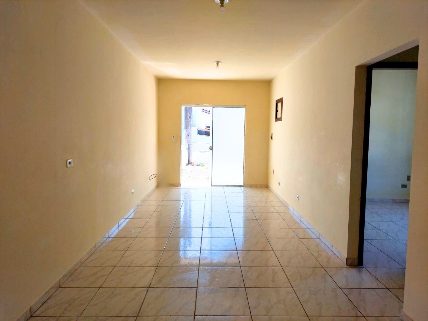 Casa à venda no Primeiro de Maio: 