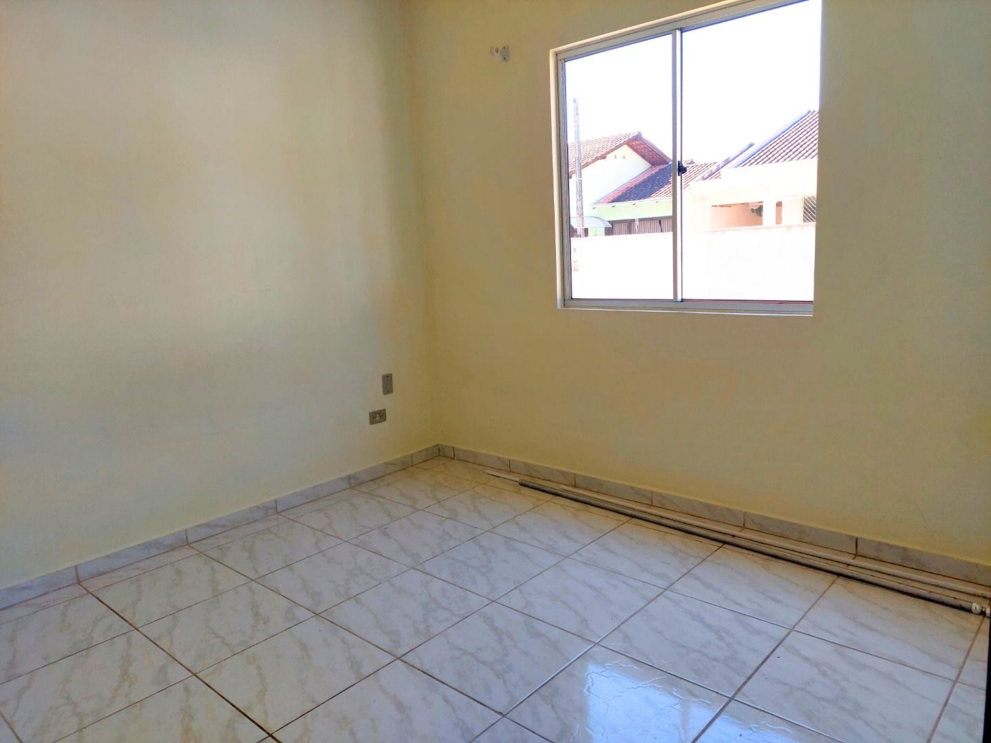 Casa à venda no Primeiro de Maio: 