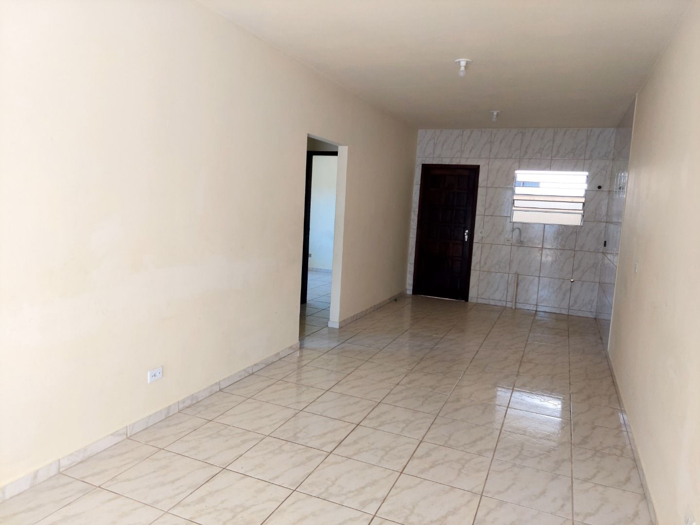 Casa à venda no Primeiro de Maio: 