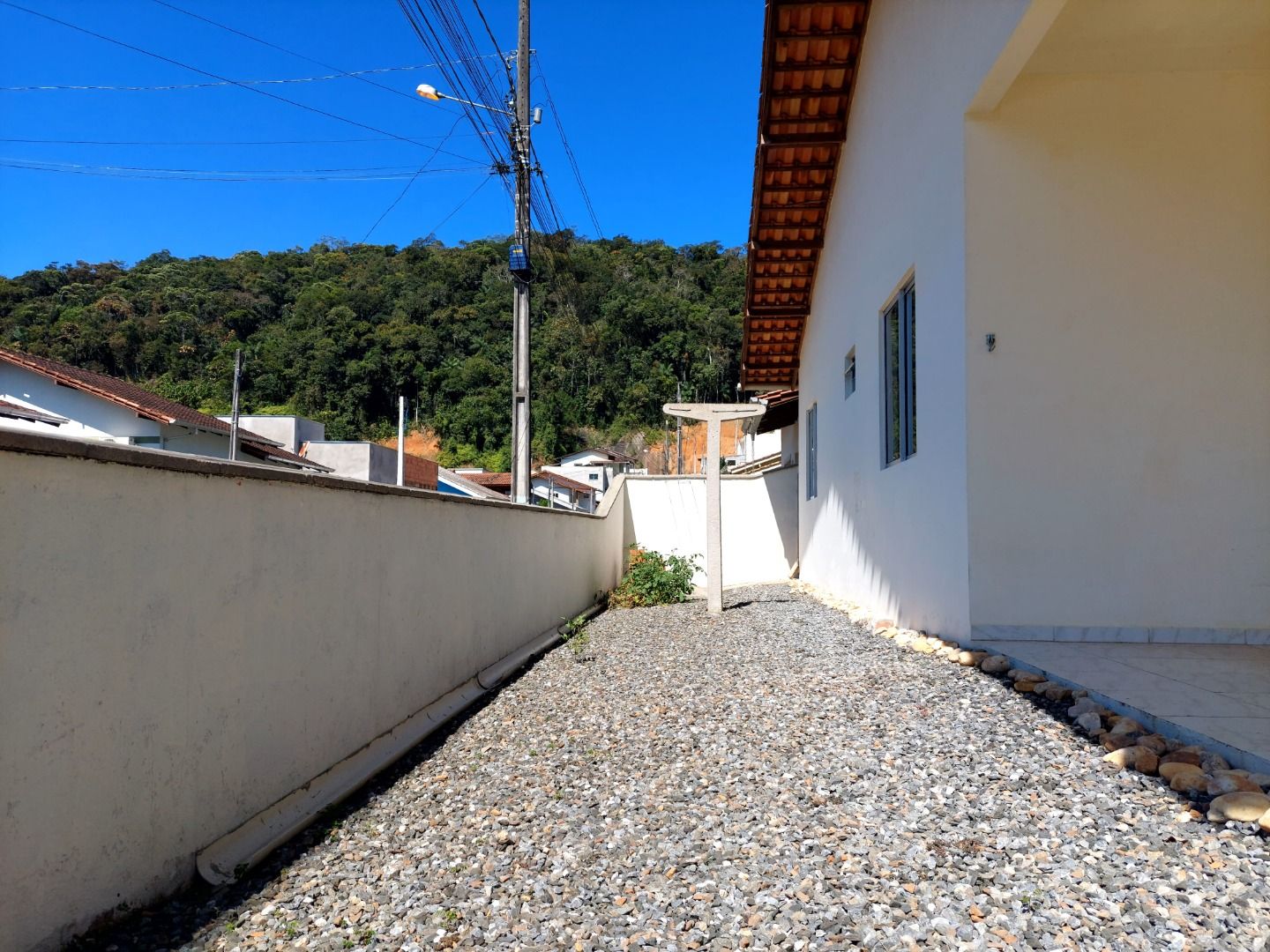 Casa à venda no Primeiro de Maio: 